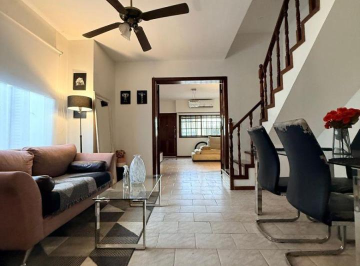 PH · 176m² · 7 Ambientes · 1 Cochera