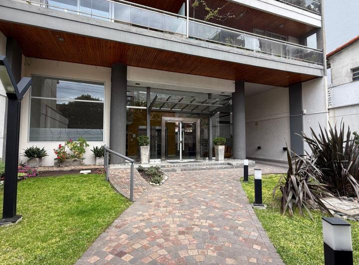 Departamento · 100m² · 3 Ambientes · 1 Cochera