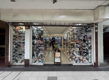 Local comercial · 150m² · 1 Ambiente · Local en Av Corrientes en Alquiler