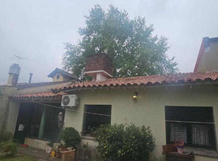 Casa · 1m² · 3 Ambientes