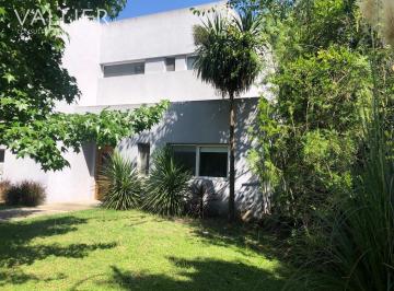 Casa · 220m² · 6 Ambientes · 1 Cochera · Casa en Alq. Temporario en Springdale, Pilar, G. B. a. Zona Norte