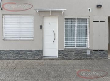 PH · 35m² · 2 Ambientes · PH 2 Amb con Patio Sin Expensas! Se Alquila Amueblado!