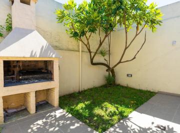 Casa · 100m² · 3 Ambientes · 1 Cochera · Venta de Casa 3 Ambientes con Patio y Parrilla en Haedo Norte