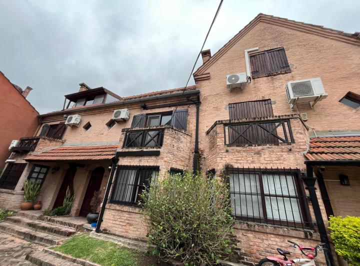 PH · 140m² · 4 Ambientes · 2 Cocheras