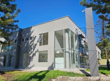 Garage · 15m² · 1 Ambiente · 1 Cochera · Cochera en Venta - Pringles Esq San Martin - Yerba Buena