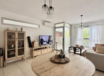 PH · 50m² · 2 Ambientes · 1 Cochera · Impecable PH 2 Amb en Zona Guemes
