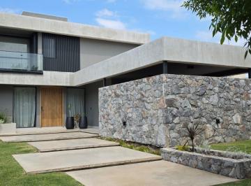 Foto · Espectacular Casa Nueva en Venta en Chacras de La Villa