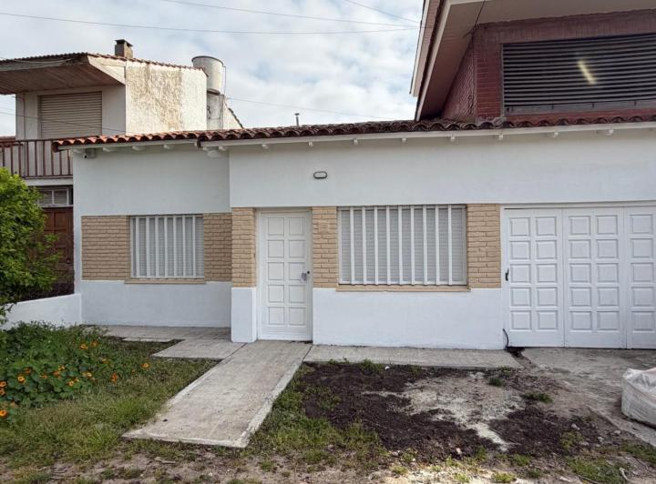Casa · 65m² · 3 Ambientes · 1 Cochera