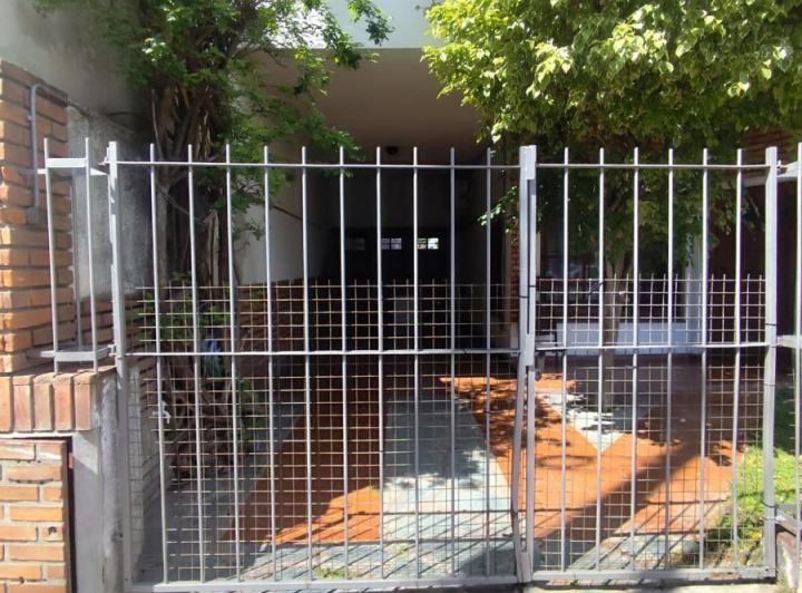 Casa · 400m² · 5 Ambientes · 1 Cochera