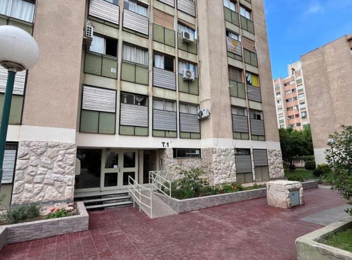 Departamento · 80m² · 5 Ambientes
