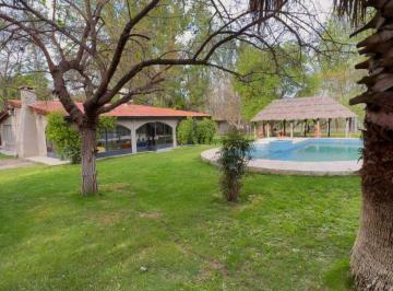 Quinta vacacional de 5 ambientes, Las Compuertas · Casa Quinta en Venta de 293 m² Ubicado en Las Compuertas