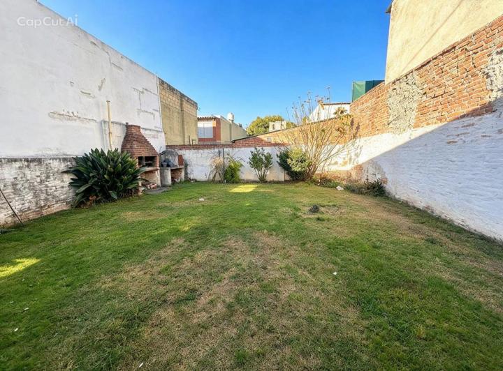 Casa · 180m² · 4 Ambientes · 1 Cochera