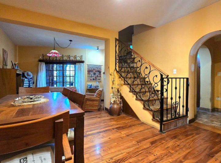 Casa · 153m² · 4 Ambientes · 1 Cochera