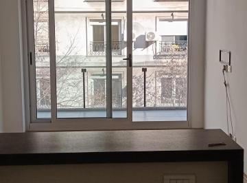 Departamento · 40m² · 2 Ambientes · Departamento de 2 Ambientes con Balcon Corrido Al Frente