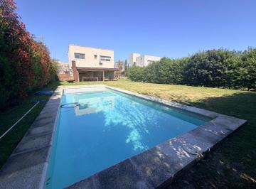 Casa · 180m² · 4 Ambientes · Sgcasa Alquiler Anual Amoblado Barrio Santa Guadalupe