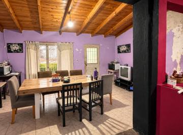 Casa · 110m² · 4 Ambientes · Venta Casa 4 Ambientes a Refaccionar en Solano