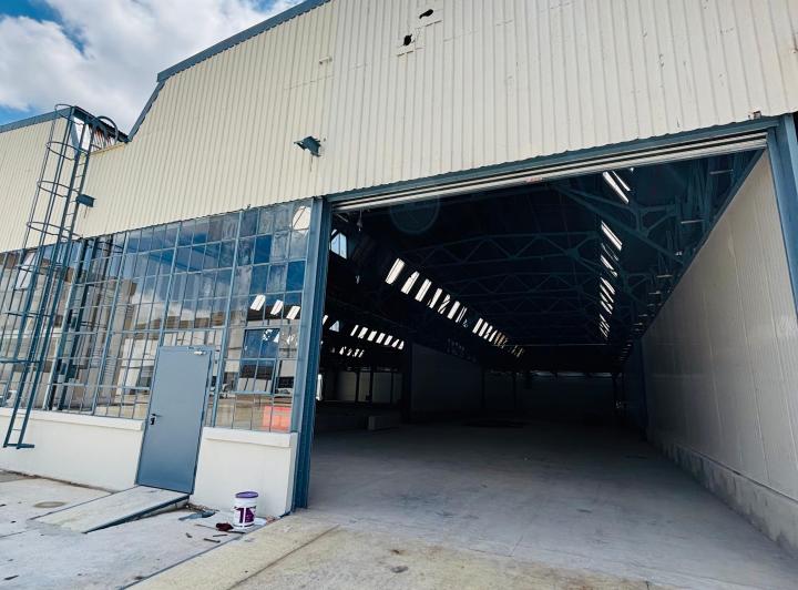 Depósito · 450m² · 2 Ambientes · 2 Cocheras