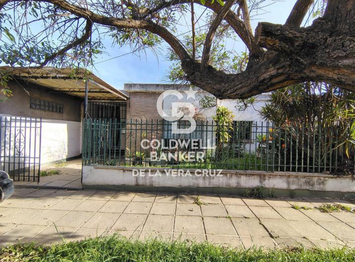 Casa · 93m² · 5 Ambientes · 1 Cochera