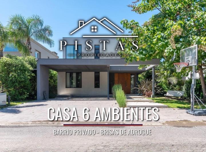 Casa · 286m² · 6 Ambientes · 2 Cocheras