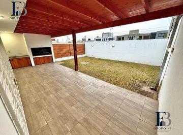 Casa · 162m² · 5 Ambientes · 1 Cochera · Duplex 3 Dorm. San Ignacio Village Manantiales 2