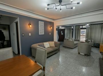 Oficina comercial de 10 ambientes, Ciudad de Mendoza · Suarez & Ortega Inmobiliaria Alquila
