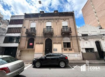 Casa · 525m² · 9 Ambientes · 1 Cochera · Venta Casa 9 Ambientes Para Uso Institucional/comercial Centro Rosario