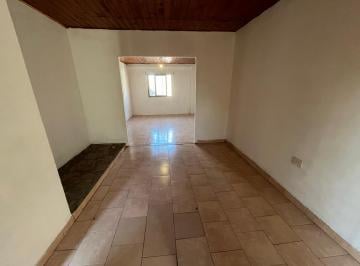 Casa · 199m² · 5 Ambientes · 1 Cochera · Casa en Venta 4 Ambientes en Dos Plantas con Cochera, Villa Domínico