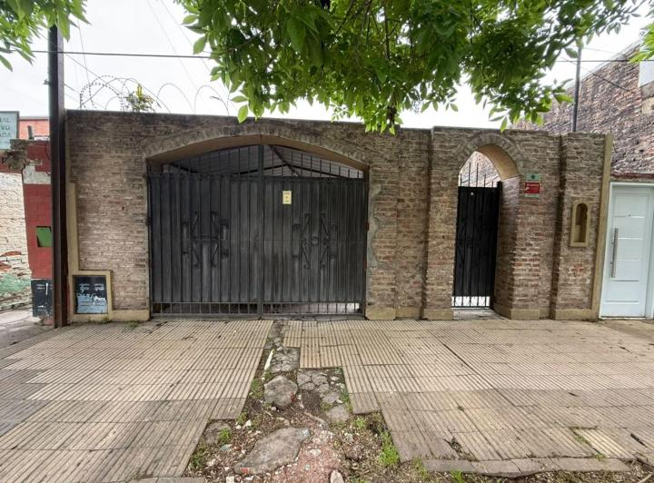 Casa · 150m² · 6 Ambientes · 1 Cochera