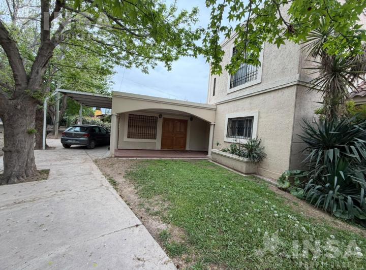 Casa · 280m² · 7 Ambientes · 2 Cocheras
