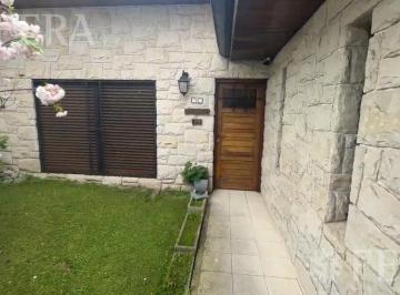 Casa · 90m² · 4 Ambientes · 1 Cochera · Venta Casa 4 Ambientes con Cochera en Don Bosco