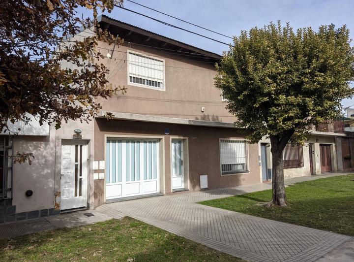 Casa · 137m² · 6 Ambientes · 1 Cochera