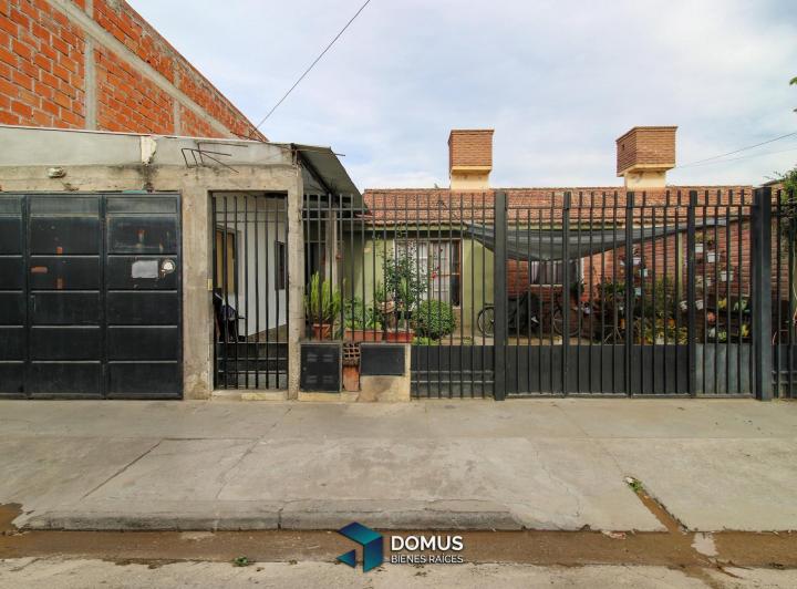 Casa · 100m² · 3 Dormitorios · 1 Cochera