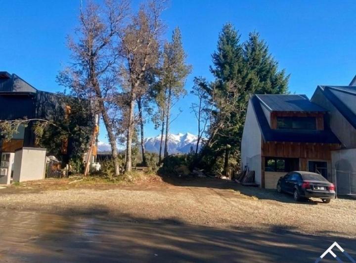 Terreno · 1076m²