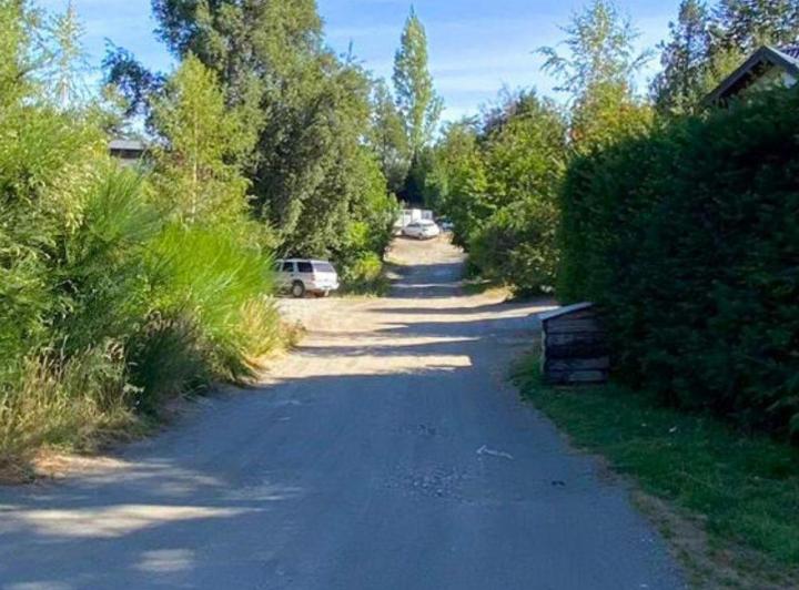 Terreno · 858m²