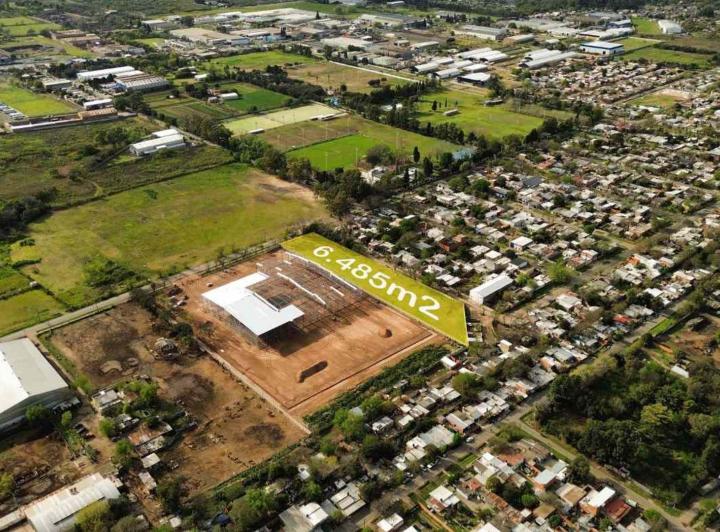 Terreno · 6485m²