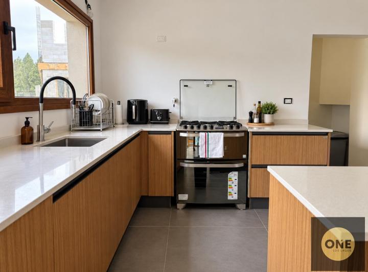 Casa · 134m² · 4 Ambientes · 1 Cochera