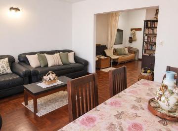 Departamento · 75m² · 3 Ambientes · Departamento de 3 Ambientes, a Pasos de Av Maipú - en Venta
