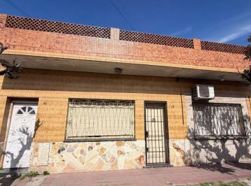 Casa de 6 ambientes, La Matanza · Casa en Venta en Tapiales
