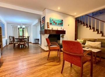 Casa · 170m² · 4 Ambientes · 1 Cochera · Primera Junta 1600 - Los Troncos - Mar del Plata