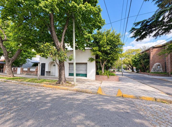 Terreno · 743m²