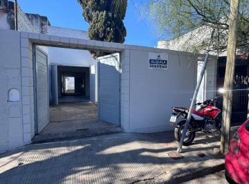 Foto · Galpon de Uso Comercial por Barrio Alberdi
