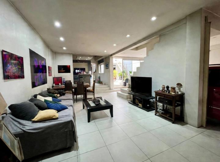 Casa · 170m² · 5 Ambientes · 3 Cocheras