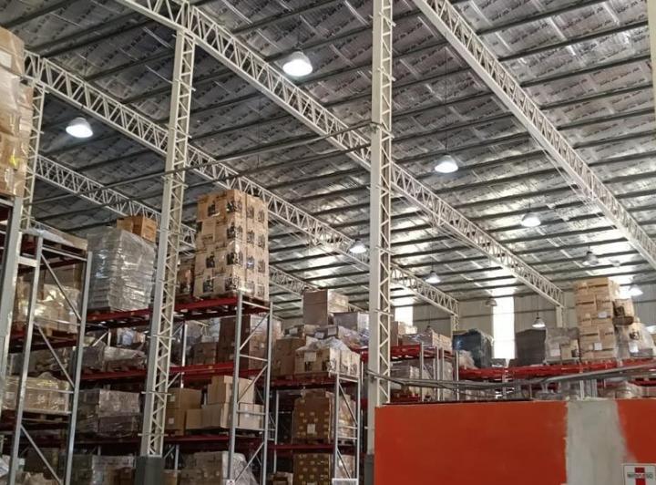 Depósito · 2000m²