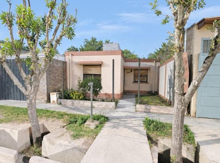 Casa · 190m² · 3 Ambientes · 1 Cochera