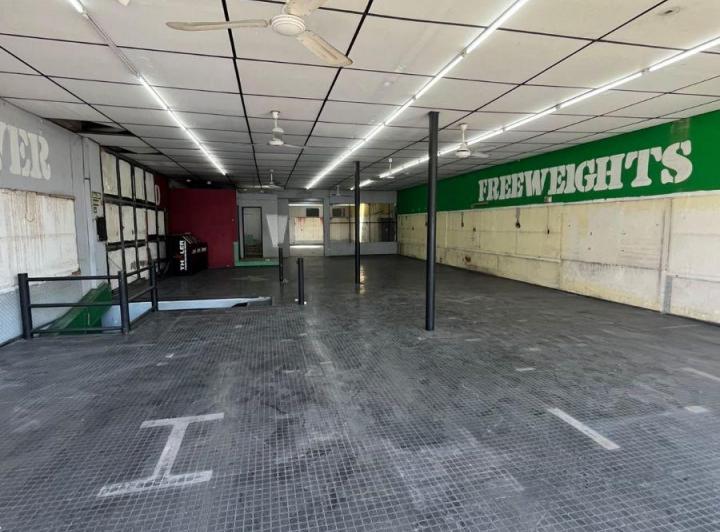 Local comercial · 300m²