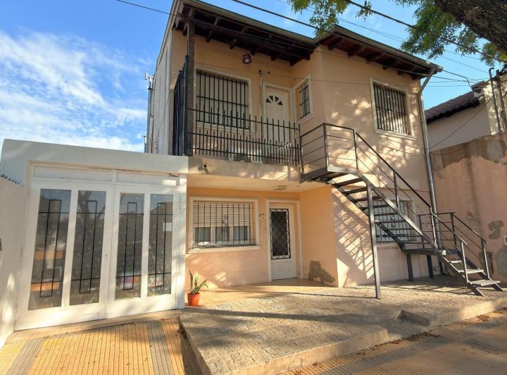 Casa · 165m² · 10 Ambientes