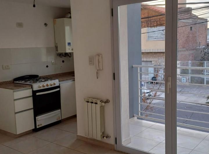 Departamento · 50m² · 2 Ambientes · 1 Cochera
