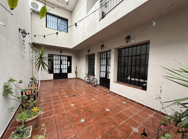 Casa · 166m² · 6 Ambientes