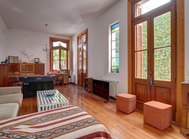 Casa · 215m² · 6 Ambientes