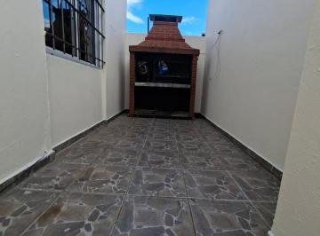 PH · 55m² · 3 Ambientes · PH 3 Ambientes con Patio y Tza - Alquiler - Parque Chacabuco